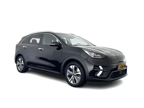 Kia e-Niro ExecutiveLine 64 kWh [ 3-Fase ] {SOH-100%} (INCL-BTW) Aut.*HEATPUMP | LEATHER | FULL-LED 