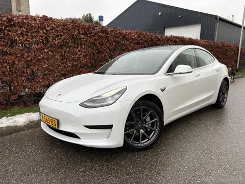 Tesla Model 3 Standard RWD Plus 60 kWh / AUTOMAAT / PANORAMADAK / LEER / 135dkm! NAP! / INCL BTW