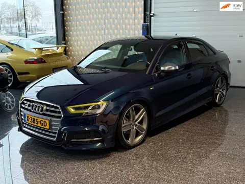 Audi A3 Limousine 1.5 TFSI CoD Sport S Line Edition 2018 S3 Look Stronic