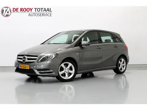 Mercedes-Benz B-Klasse 180 123PK, RIJKLAAR!! | AIRCO | CRUISE CONTROLE | LEER | NAVIGATIE | VERWARMD