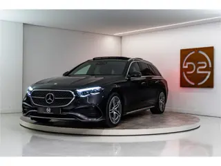 Mercedes-Benz E-Klasse Estate 300 e AMG 313PK | Pano | LED | Trekhaak | Sfeer | Burmester | Fabrieks