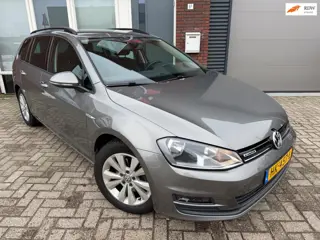 Volkswagen Golf Variant 1.0 TSI Business Edition Connected / Camera / Navi / PDC