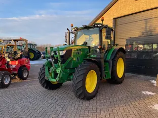 John Deere 6110R (bj 2018)