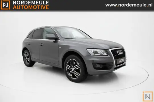 AUDI Q5 3.0 TDI Quattro S-LINE, Xenon, Panorama, Leder