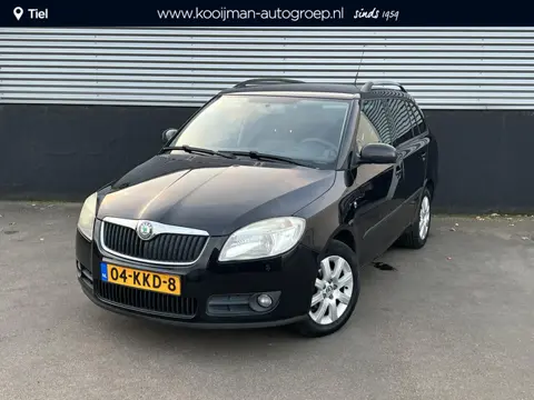 Skoda Fabia Combi 1.4-16V Tour 1e eign. NL-auto, Climate control, Lichtmetalen velgen