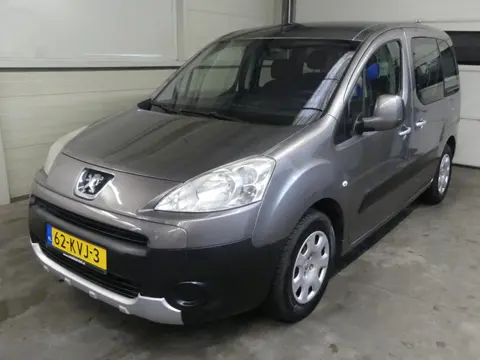Peugeot Partner Tepee 1.6 VTi XT - 7 persoons! - Cruise Control - Airco - Trekhaak
