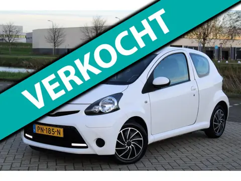 Toyota Aygo 1.0 VVT-i Aspiration l Airco l Elek Pak l LED