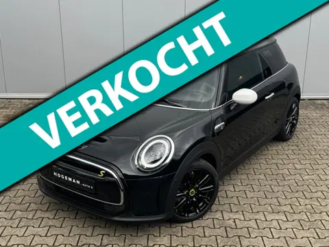 Mini Mini Electric COOPER YOURS SE ELEKTRIC LEDER PANORAMADAK STOELVERWARMING ADAPTICE CRUISE