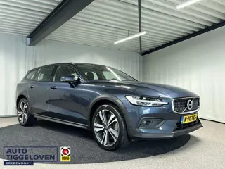 Volvo V60 Cross Country 2.0 B5 AWD Pro Automaat | Trekhaak | Leder | Memory