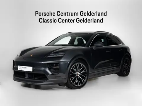 Porsche Macan 4