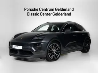 Porsche Macan 4