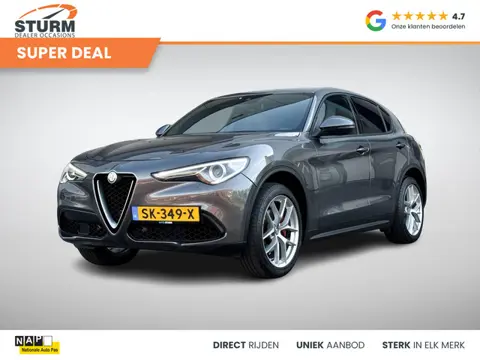 Alfa Romeo Stelvio 2.0 T AWD Super Veloce Interieur NL-Auto + Afneembare Trekhaak!