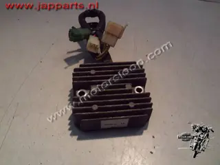 Honda VT1100C(SC18) Spanningsregelaar