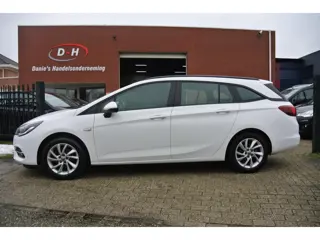 Opel Astra Sports Tourer 1.2 Edition airco nieuwe apk inruil mogelijk nap
