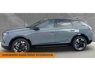 Opel Grandland 1.6 Turbo Plug-in-Hybrid Ultimate l Pano l Trekhaak l Focal Sound l HUD l 20 Inch