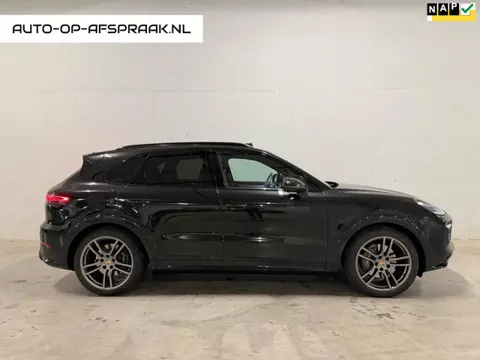 Porsche Cayenne 3.0 E-Hybrid Sportchrono SportDesign Pano 360 Bose ACC