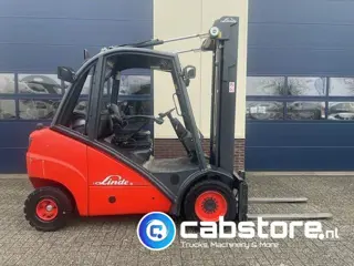 Linde H30T Heftruck - LPG/Gas - Bouwjaar 2006 - Draaiuren 12.940 - Freelift - Side shift - Triplex m