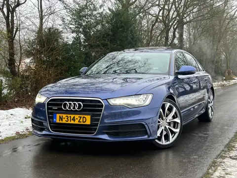 Audi A6 3.0 TFSI quattro S-Line | Schuif/Kanteldak + Lederbekleding + Camera + Cruise + Clima Nu € 1