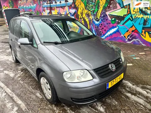 Volkswagen Touran 1.6-16V FSI Optive I AIRCO elektrische ramen auto rijd heerlijk bouwjaar 2006 ster