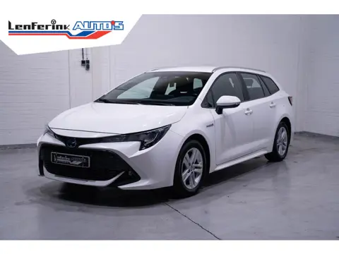 Toyota Corolla Touring Sports 2.0 Hybrid Dynamic navigatie privateglas afneembare trekhaak allu-dakr