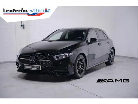 Mercedes-Benz A-klasse 180 Business Solution AMG Navi Camera PDC v+a Sfeerverlichting Led koplampen 