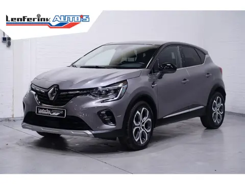 Renault Captur 1.3 mild hybrid 160 iconic Navi Stoelverwarming Camera PDC v+a DAB Parkeerhulp 18"-in