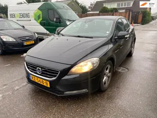 Volvo V40 1.6 D2 Momentum export