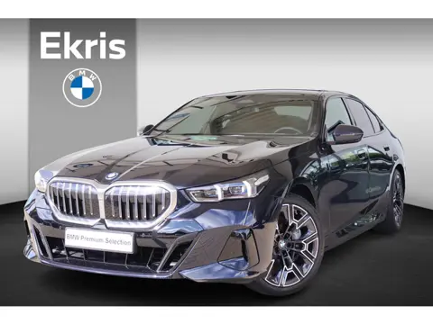 BMW 5 Serie Sedan 550e xDrive | M Sportpakket | Innovation Pack | Comfort Pack