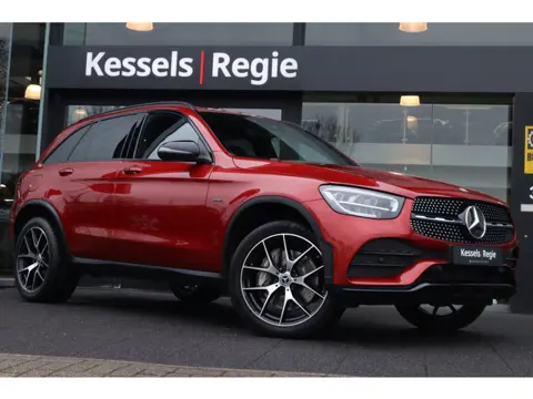 Mercedes-Benz GLC 300e 4MATIC AMG Night Ambient El.Haak 20” Camera CarPlay Stoelverwarming