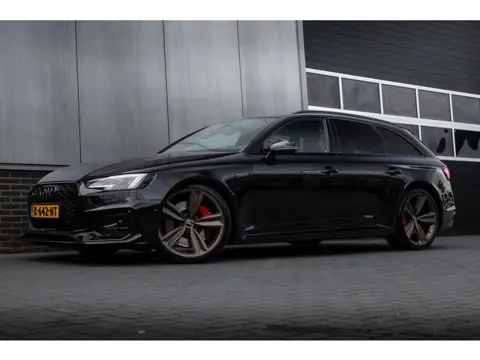 Audi RS4 Avant 2.9 TFSI 451 pk Quattro S-Line /RS-Stoelen/ B&O-Sound/ 360-camera/ Matrix-LED/ RS-Zet