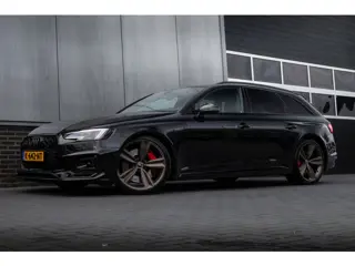 Audi RS4 Avant 2.9 TFSI 451 pk Quattro S-Line /RS-Stoelen/ B&O-Sound/ 360-camera/ Matrix-LED/ RS-Zet