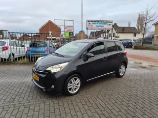 Toyota Verso-S 1.3 VVT-i Dynamic