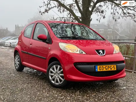 Peugeot 107 1.0-12V XS |Nieuwe apk + 5 deurs Nu € 2.450,-!!!