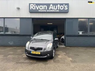 TOYOTA YARIS 1.3 VVTI EXEC. MMT