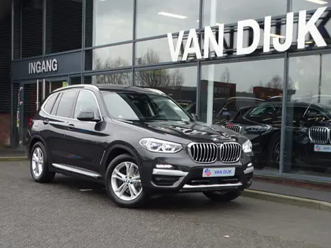 BMW X3 xDrive30e High Exe. X-Line Pano.Dak Elek.Trekhaak Driv.Ass.Plus Leder Head-up Ada.Onderstel H
