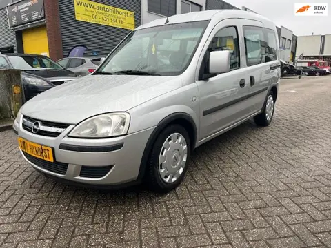 Opel Tour 1.4-16V Enjoy ,weinig km, Nederlandse auto! uitsluitend via telefonische afspraak bereikba