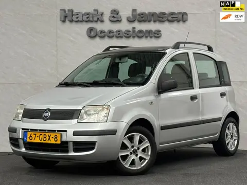 Fiat Panda 1.2 Emotion Panodak airco Onderhouden
