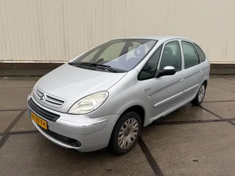 Citroen Xsara Picasso 1.6i-16V Image nieuwe apk trekhaak