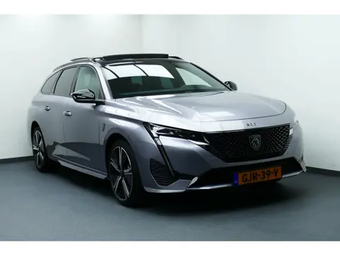Peugeot 308 SW 1.2 130pk GT. Panodak, Camera, Navi, Half Leer, 18"LMV, Matrix Led Koplampen