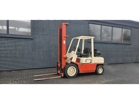 Datsun NISSAN PGF02 forklift