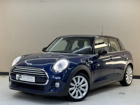 MINI Mini 1.5 Cooper Chili, 136Pk, 2015, 2de eigenaar, Sportstoelen, Volledig leder, Navigatie, LED 