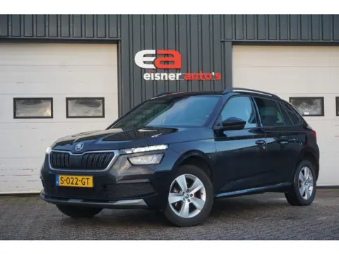 Škoda Kamiq 1.0 TSI Sport 110 PK 6 BAK | CARPLAY / NAVI | ECC |