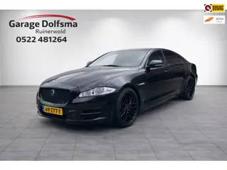 Jaguar XJ 2.0 Luxury-PANO-CAMERA-NL AUTO-BLACK OPTIEK-20"-
