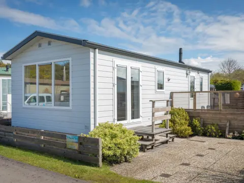 Genieten in smaakvol ingericht chalet aan de rand van De Koog