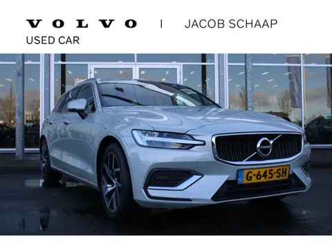 Volvo V60 T4 Automaat Momentum Pro | Trekhaak | Schuif/kanteldak | Verw. Voorstoelen | Getint glas |