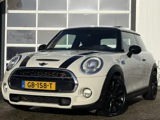 MINI Mini 2.0 Cooper S Chili Serious Business 192pk | Achteruitrijcamera | Bluetooth | Cruise contro