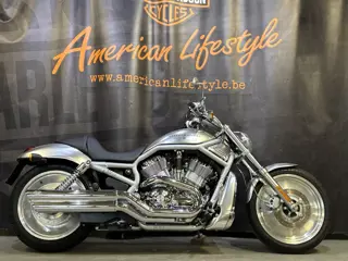 Harley-Davidson Chopper V-Rod VRSC (bj 2002)