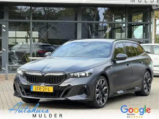 BMW 5 Serie Touring 540d xDrive FULL OPTION Leder/Panorama dak/360 Camera/Trekhaak/ 21 inch
