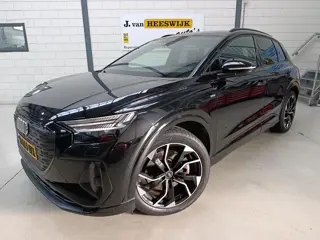 Audi Q4 e-tron 50 quattro Launch edition S Competition 77 kWh Black edition | 4x nieuwe all seasonba