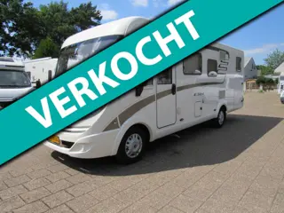 Hymer Exsis-i EX 688 Enkelebedden hefbed integraal bj2014